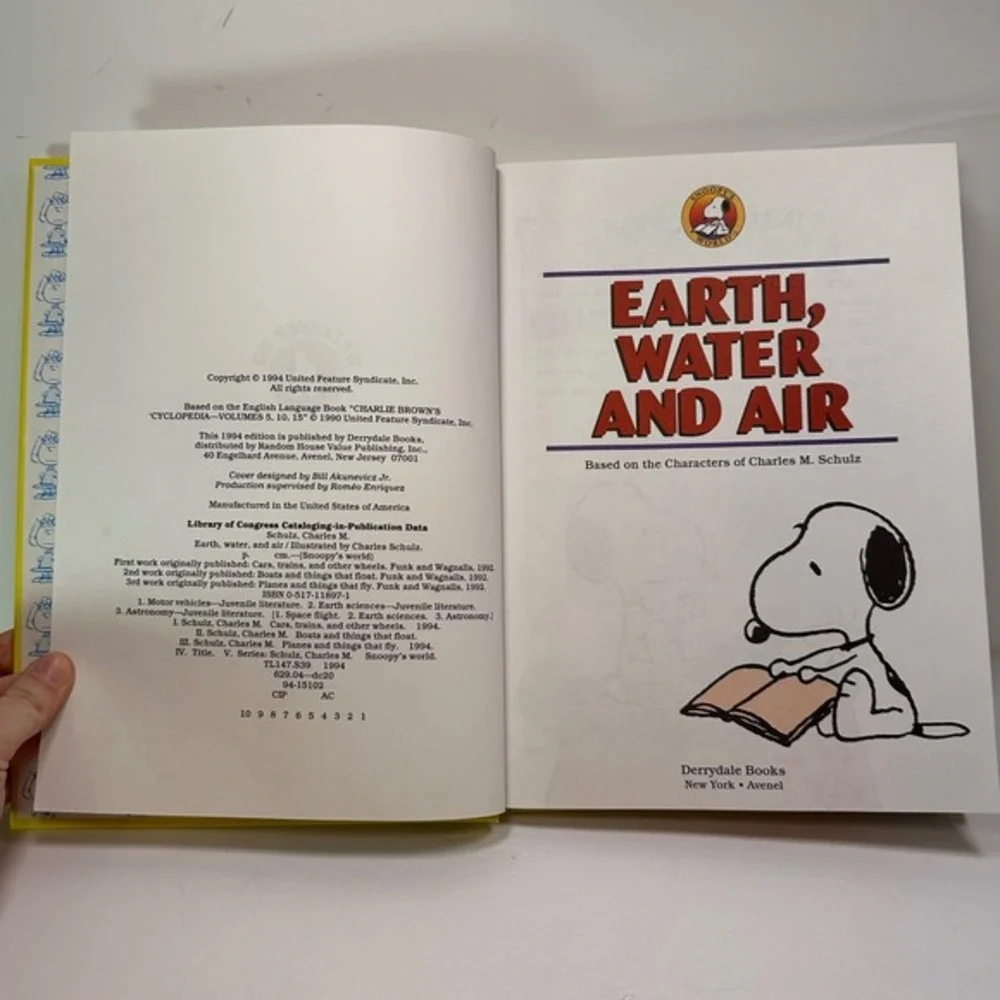 Charlie Brown Earth‎ Water and Air Childrens Educational Book Snoopy 1994